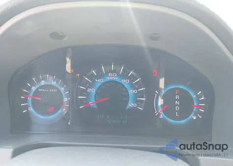 2011 Ford Fusion S z USA, uszkodzony, nr VIN 3FAHP0GA2BR333158